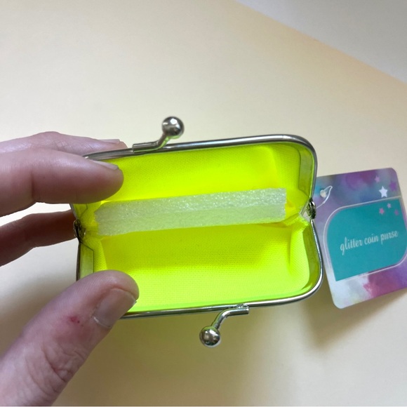 🍭 3/$10 neon green coin purse - Picture 12 of 12